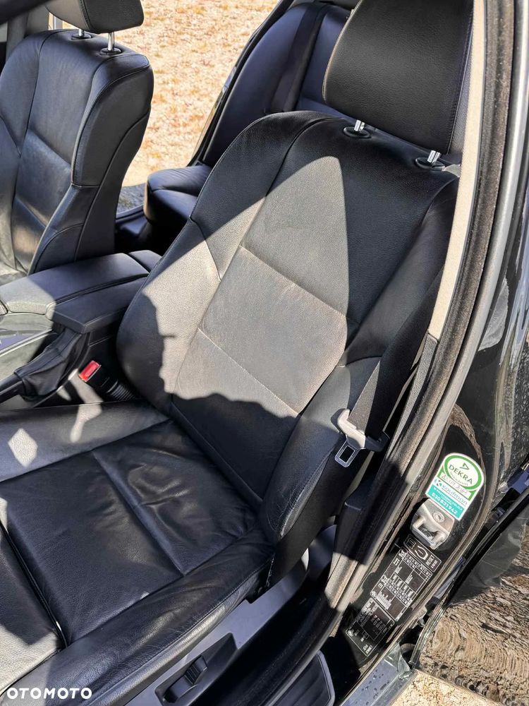 BMW Seria 5 525d - 16