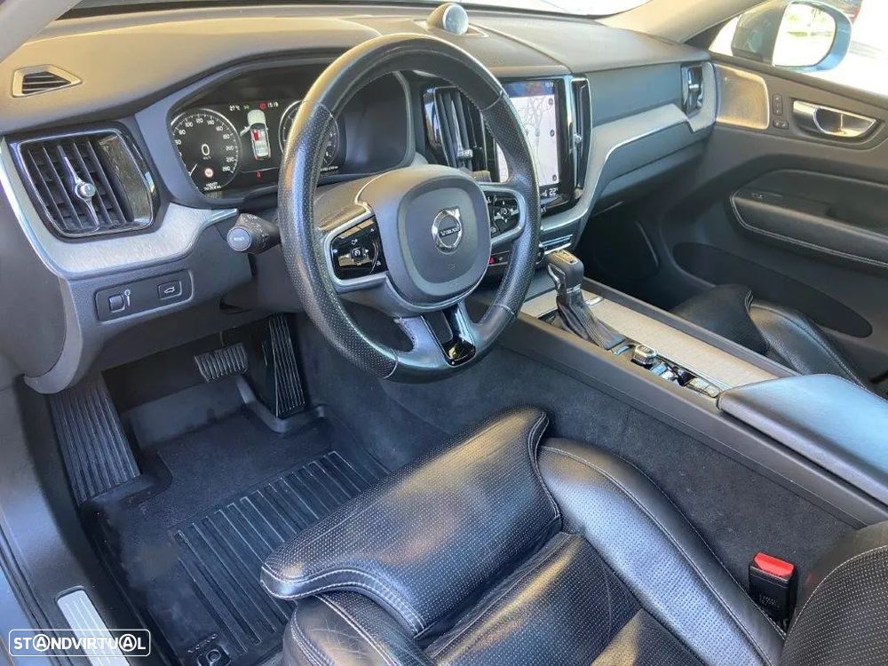 Volvo XC 60 2.0 D4 Inscription AWD Geartronic - 10