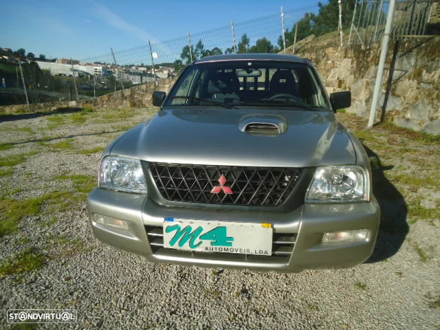 Mitsubishi L200 TURBO Cabine dupla 4x2 - 4