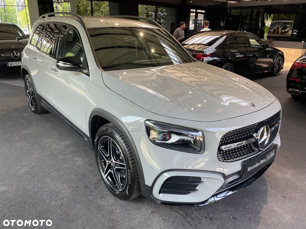 Mercedes-Benz GLB 200 AMG Line 7G-DCT - 2