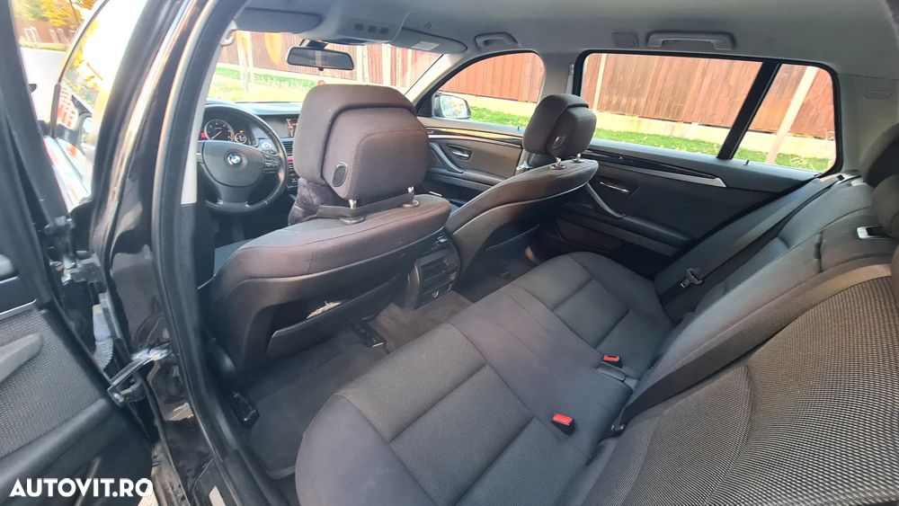 BMW Seria 5 520d - 7
