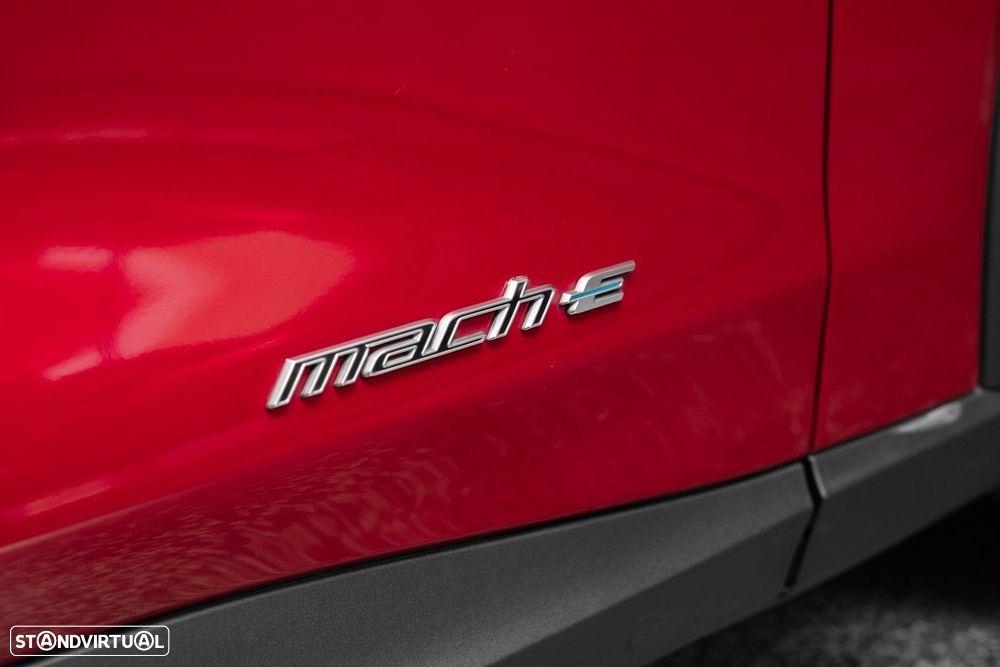 Ford Mustang Mach-E Standard - 14