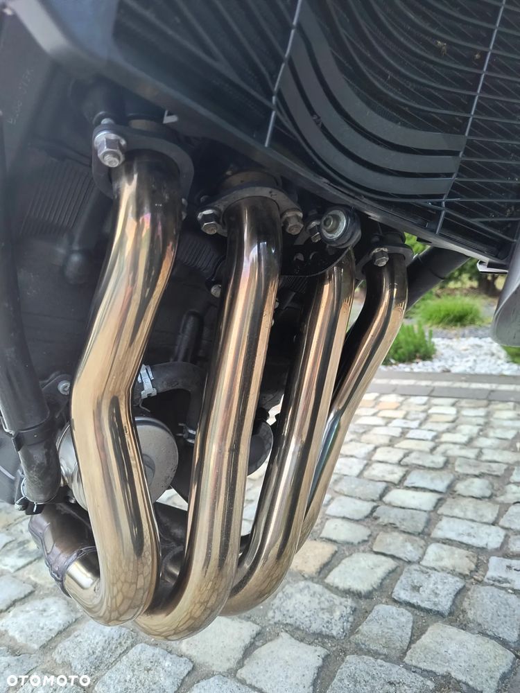 Yamaha FZ - 15