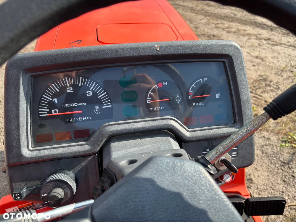 Kubota GT19 – Mini traktor rolniczy 4x4 – 19 KM – Diesel – Glebogryzarka – Auto Leveling – 3 prędkości WOM - 13