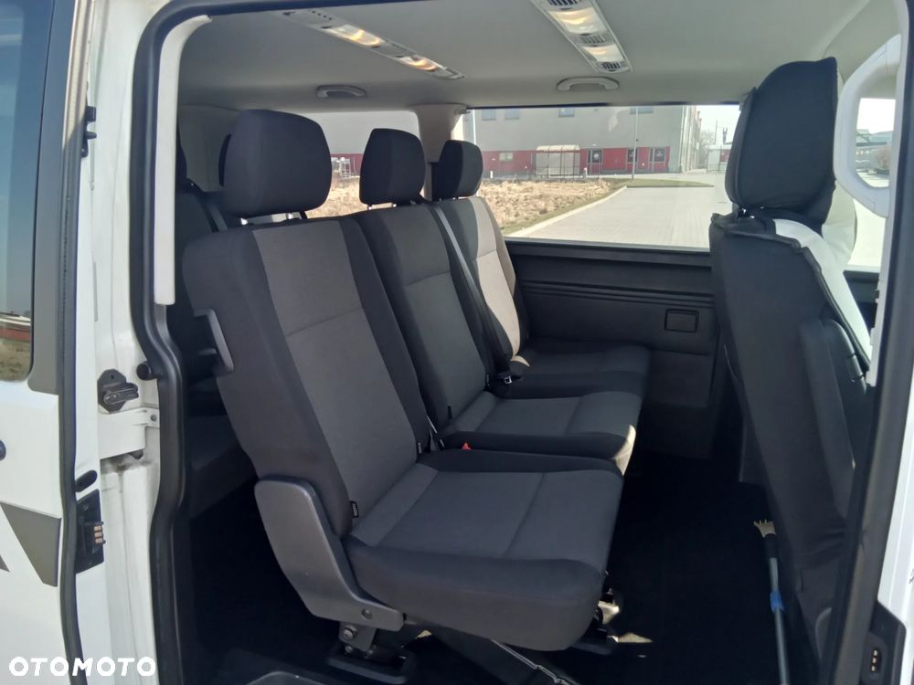 Volkswagen Transporter Caravelle DSG Kurz Comfortline - 8