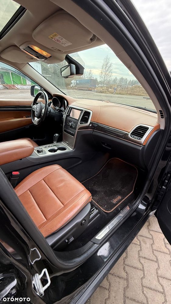 Jeep Grand Cherokee 3.0I CRD Overland Summit - 11