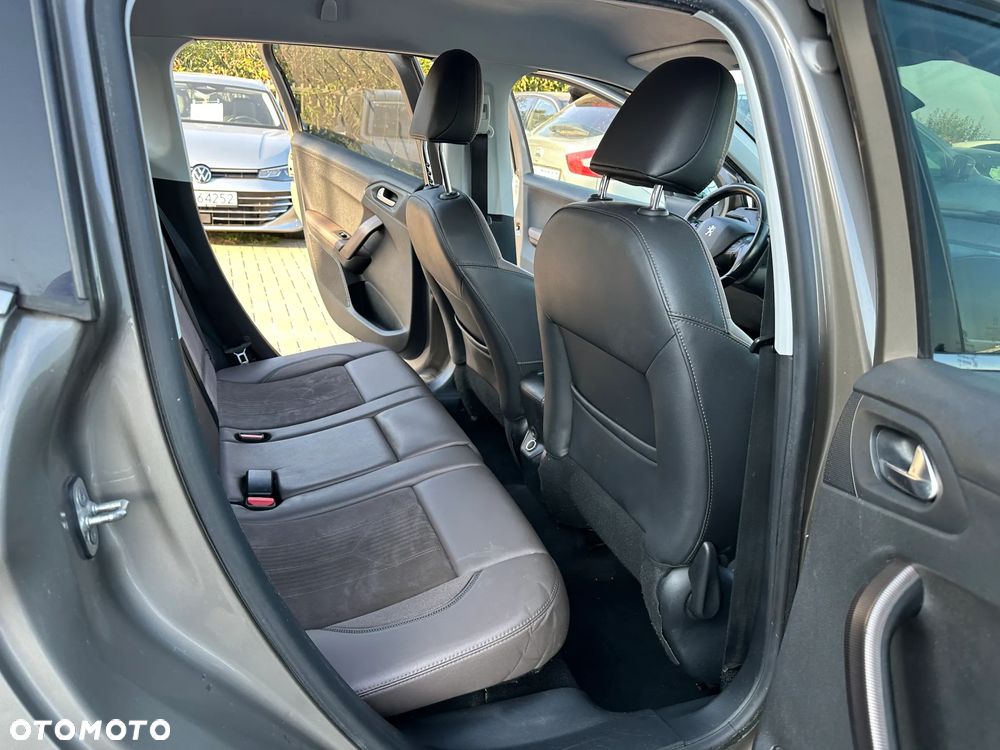 Peugeot 2008 - 25