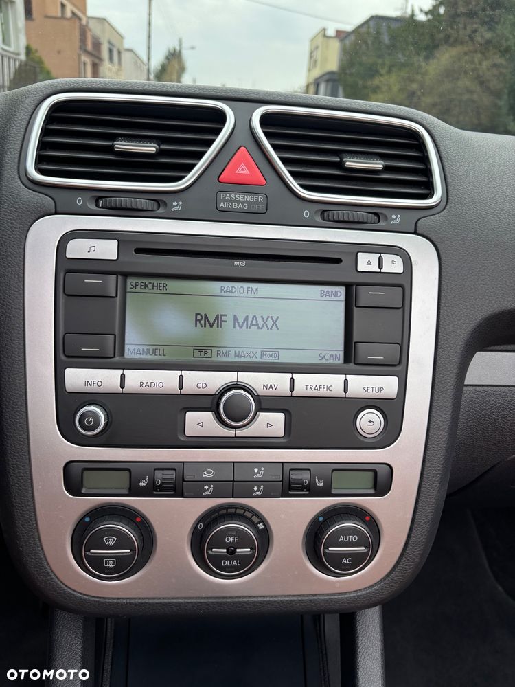 Volkswagen Eos - 16