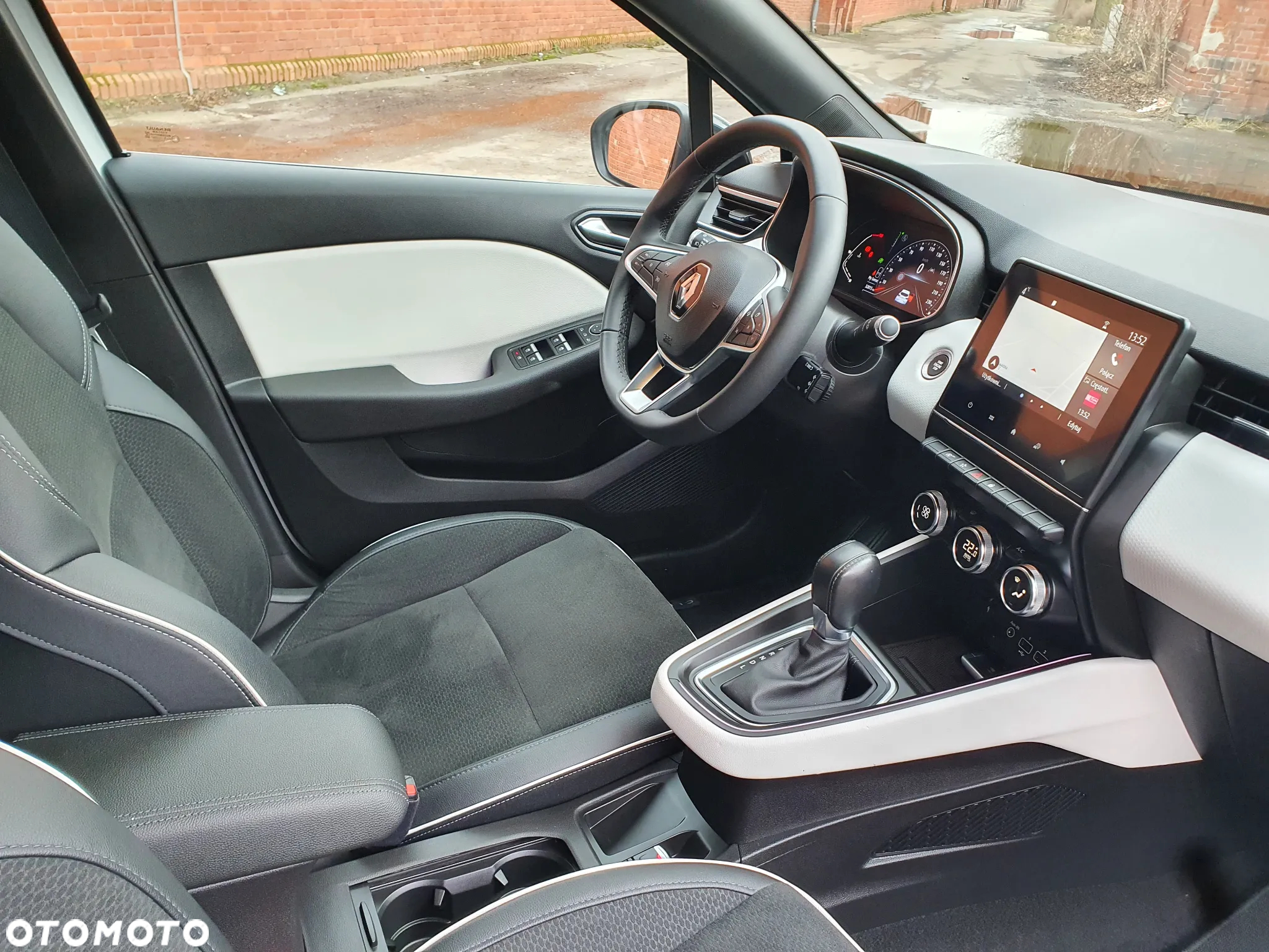 Renault Clio TCe 90 X-tronic EVOLUTION - 9