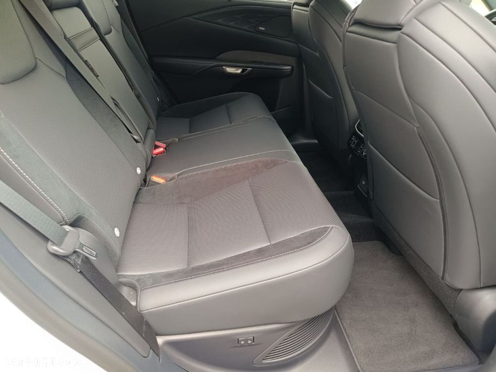 Lexus RX - 27