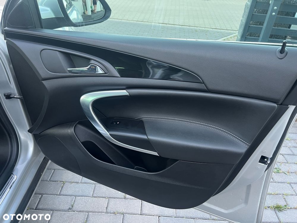Opel Insignia - 30