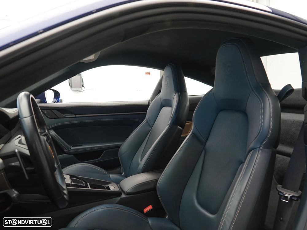 Porsche 911 (992) GT3 Touring Package PDK - 24