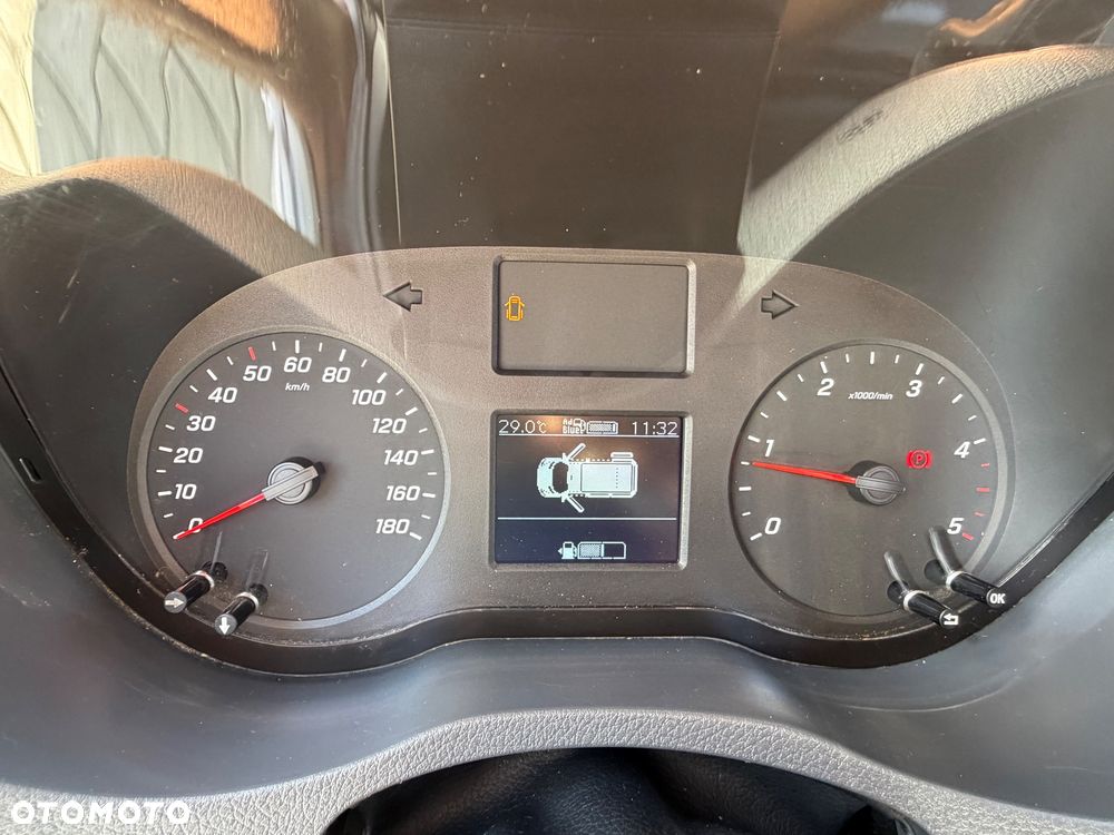 Mercedes-Benz Sprinter - 18