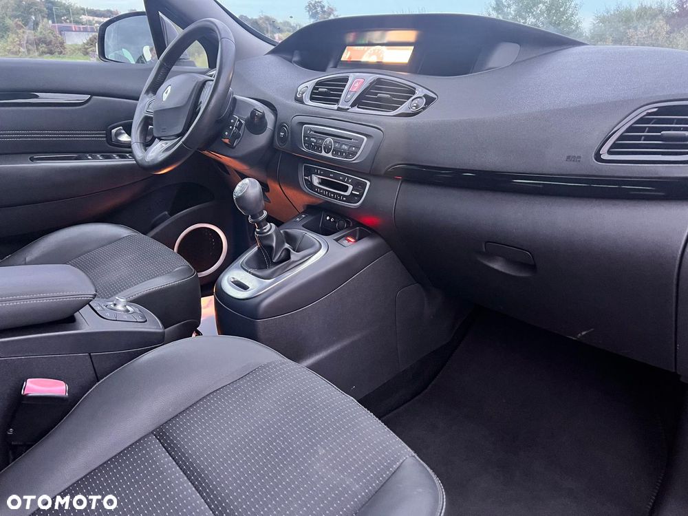 Renault Scenic - 15