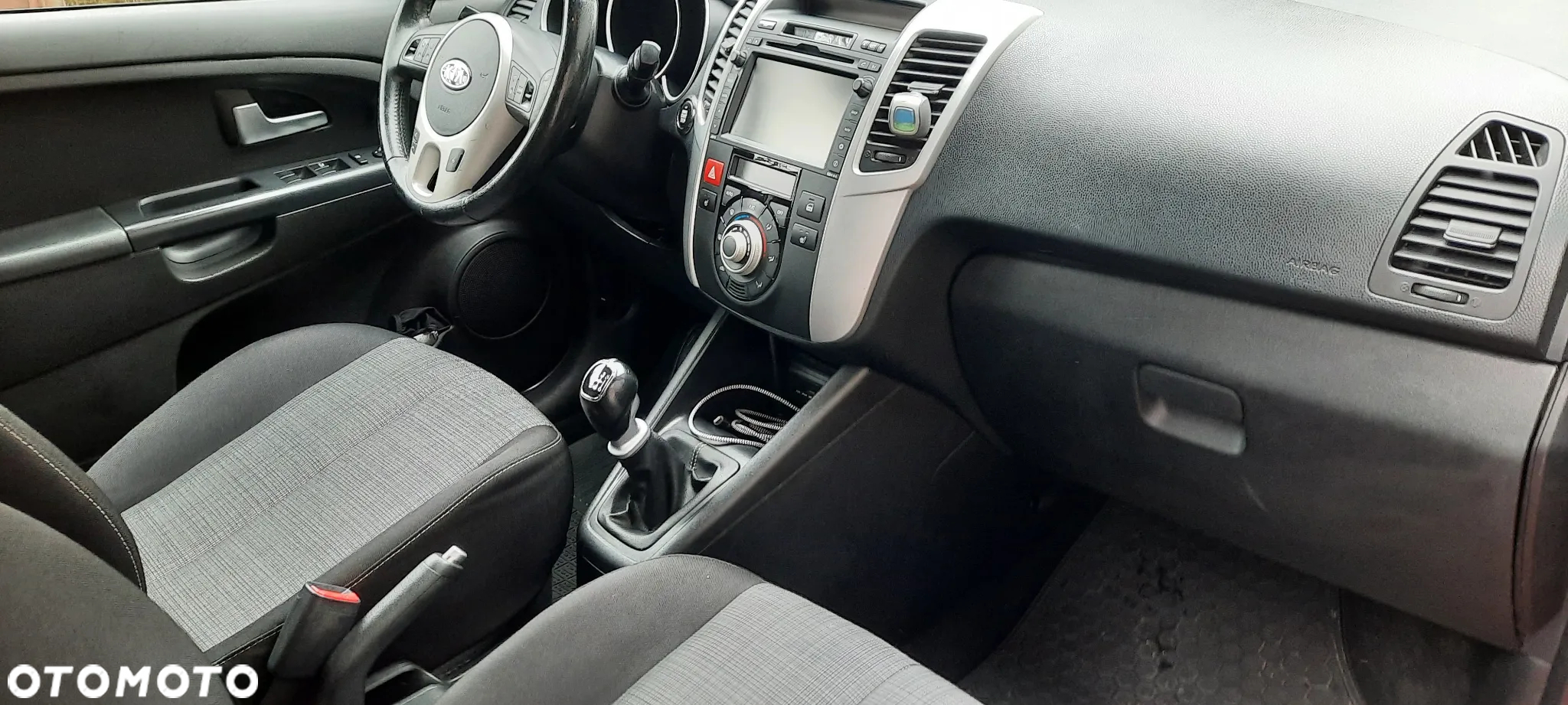 Kia Venga - 19
