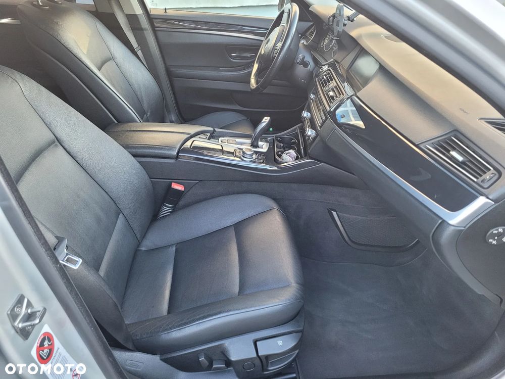 BMW Seria 5 520d - 16