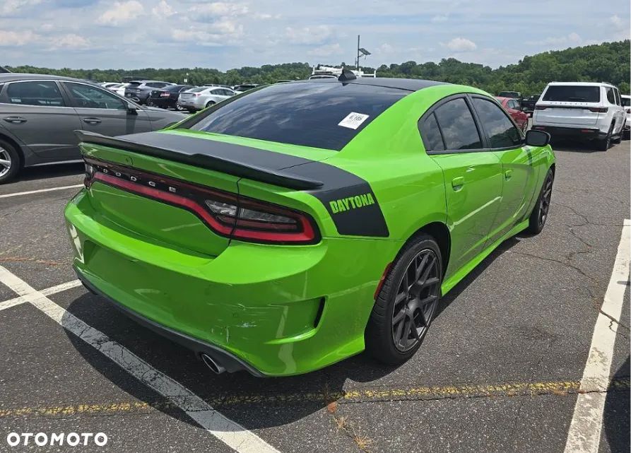 Dodge Charger - 4