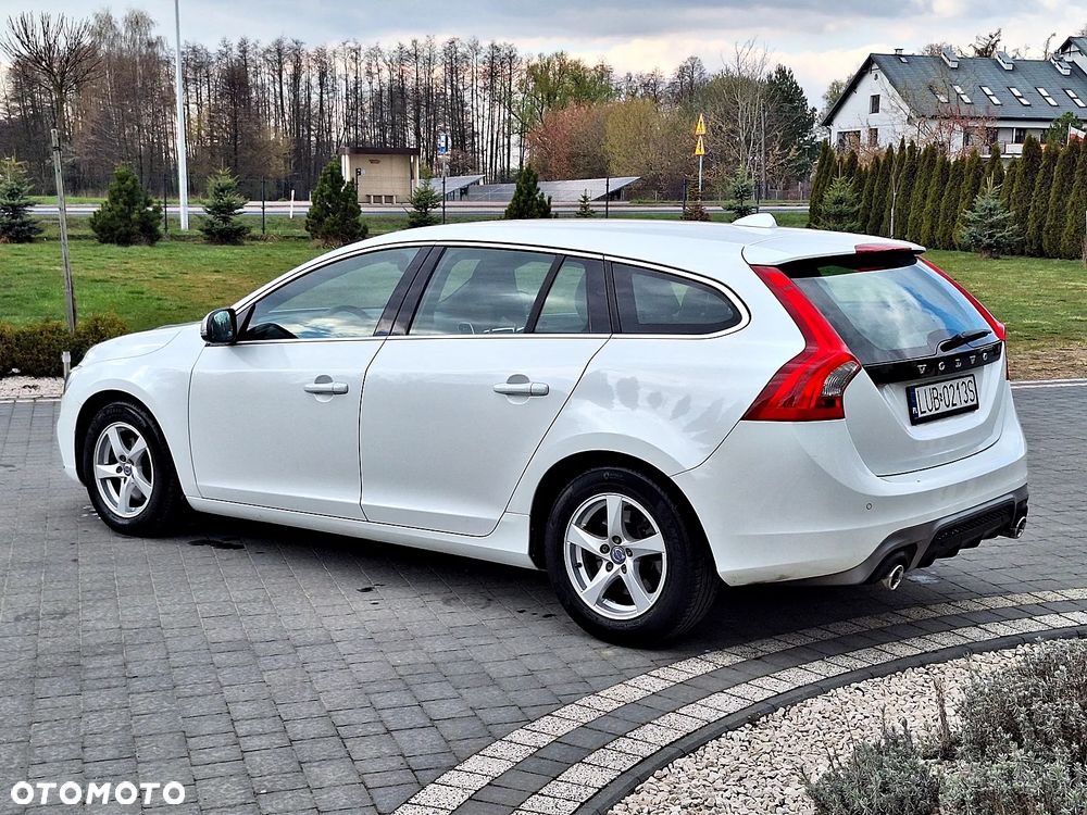 Volvo V60 D3 Geartronic RDesign - 8