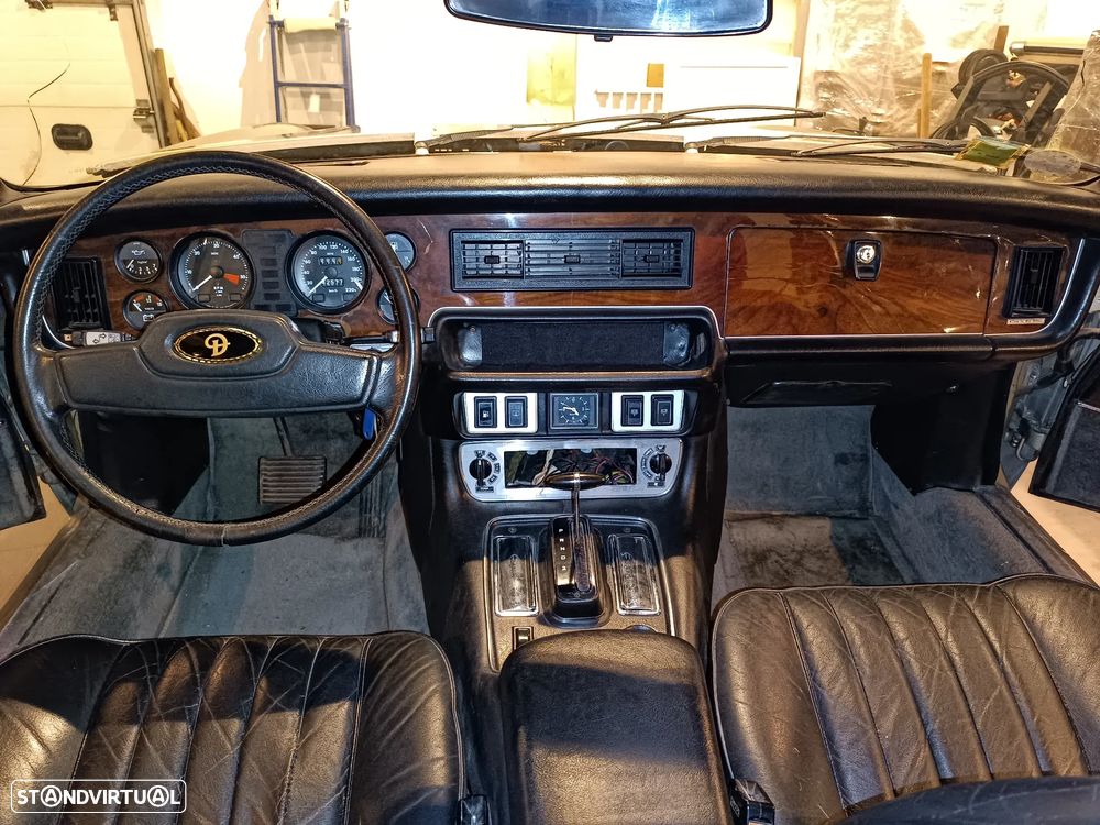 Daimler Sovereign - 9