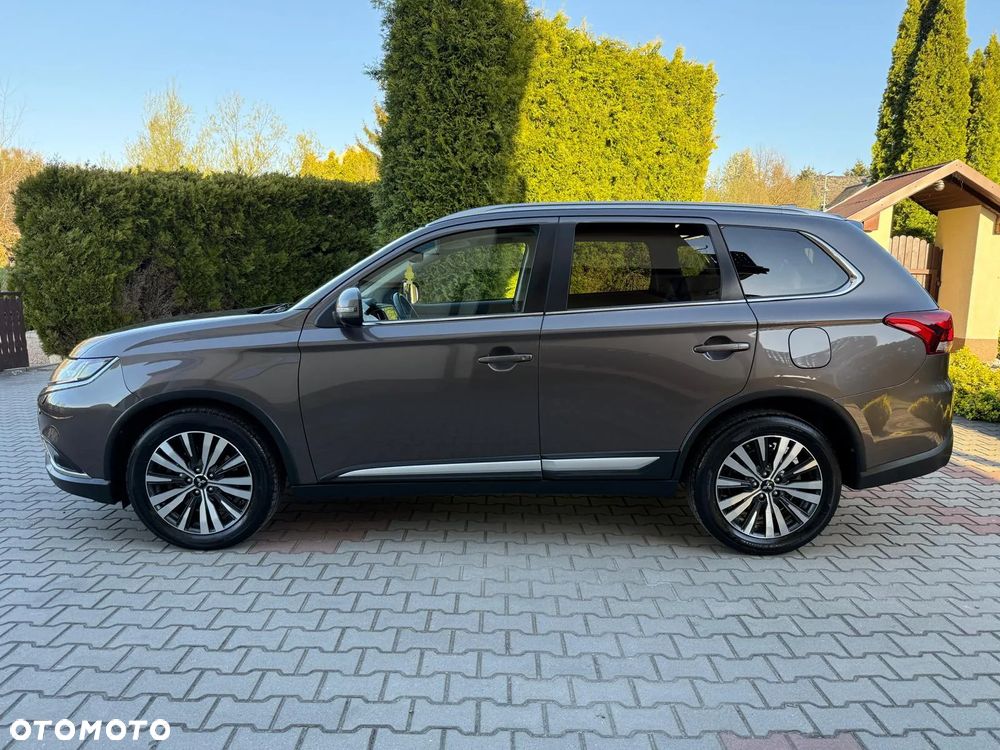 Mitsubishi Outlander 2.0 Intense Comfort 4WD CVT - 3