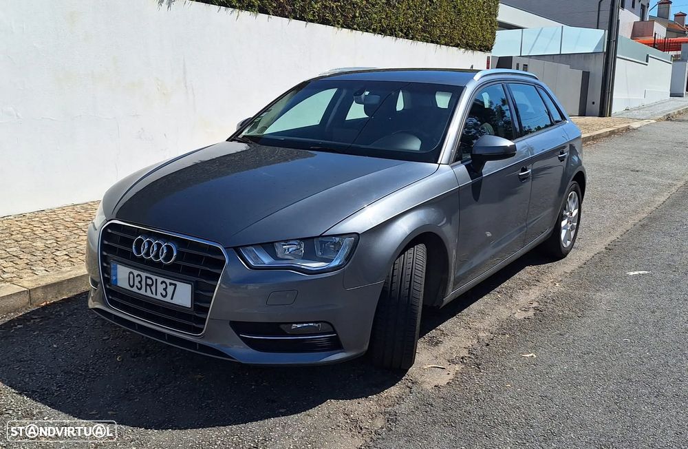 Audi A3 Sportback 1.6 TDI Attraction - 2