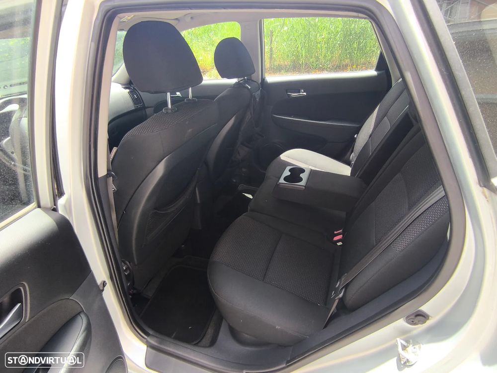 Hyundai i30 1.6 Auto Comfort - 7