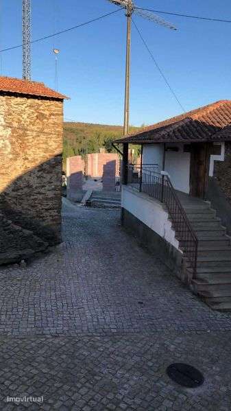 Casa T3 muito bem situada - Grande imagem: 3/9