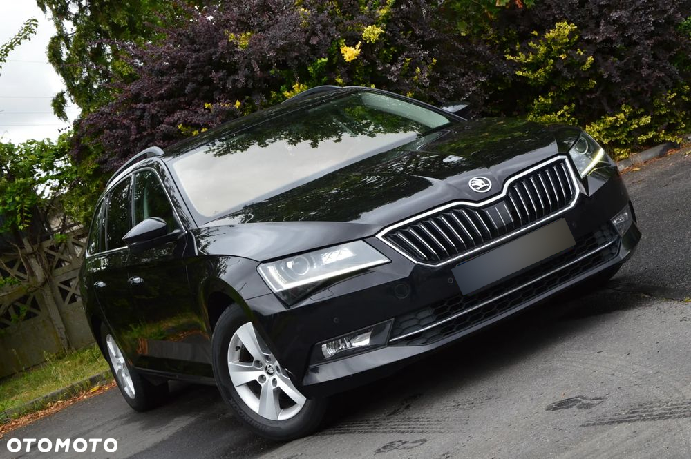 Skoda Superb 1.6 TDI DSG Ambition - 25