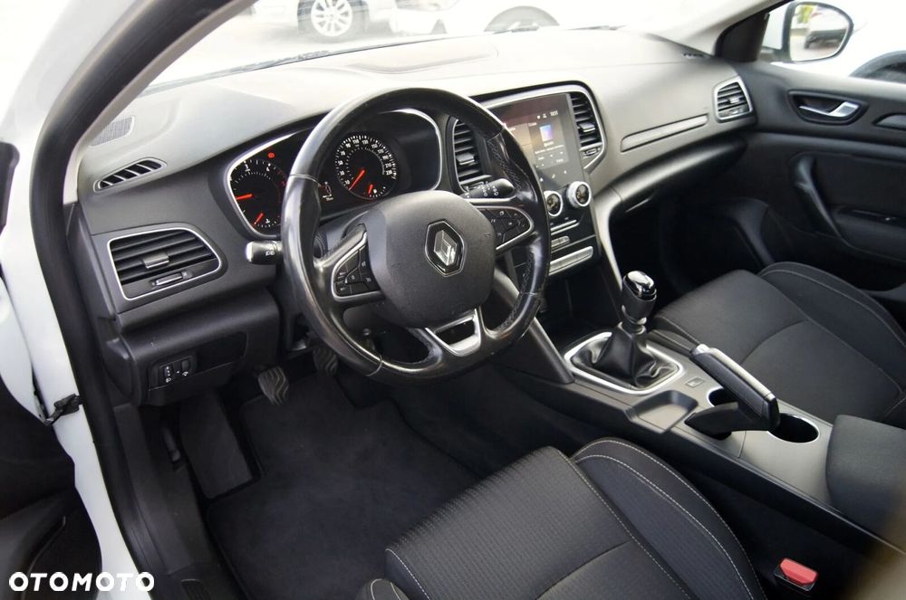 Renault Megane BLUE dCi 115 BUSINESS EDITION - 8