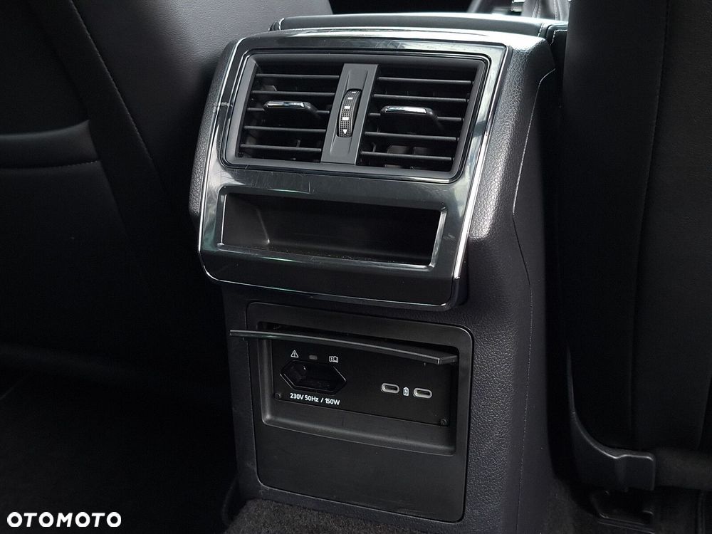 Skoda Superb 2.0 TDI SCR 4x4 Sportline DSG - 18