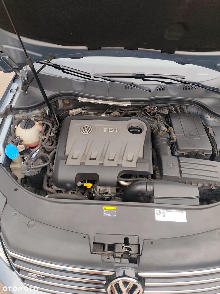 Volkswagen Passat ver-2-0-tdi-highline-r--style - 11