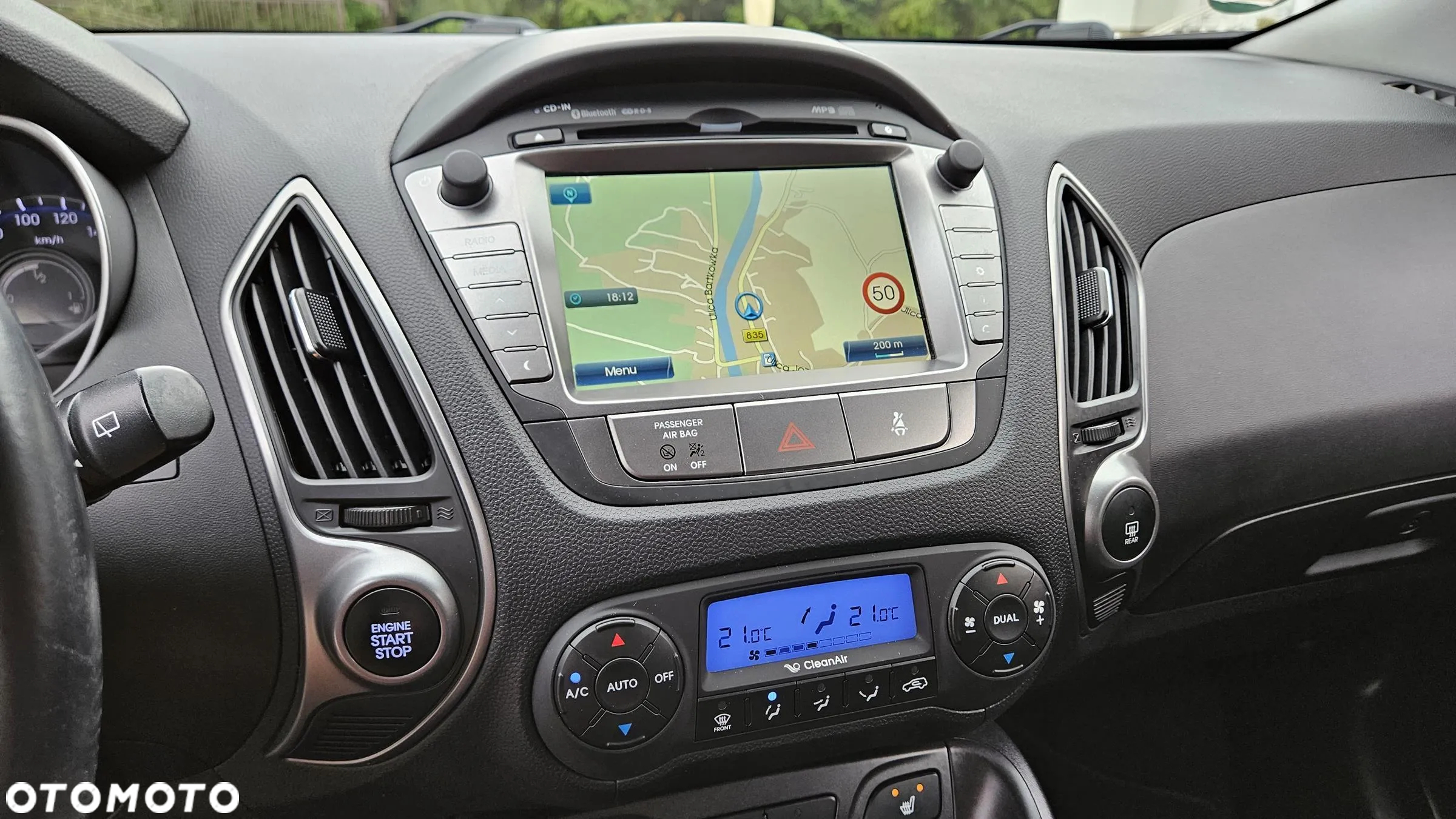 Hyundai ix35 2.0 CRDi 4WD Fifa World Cup Gold Edition - 29