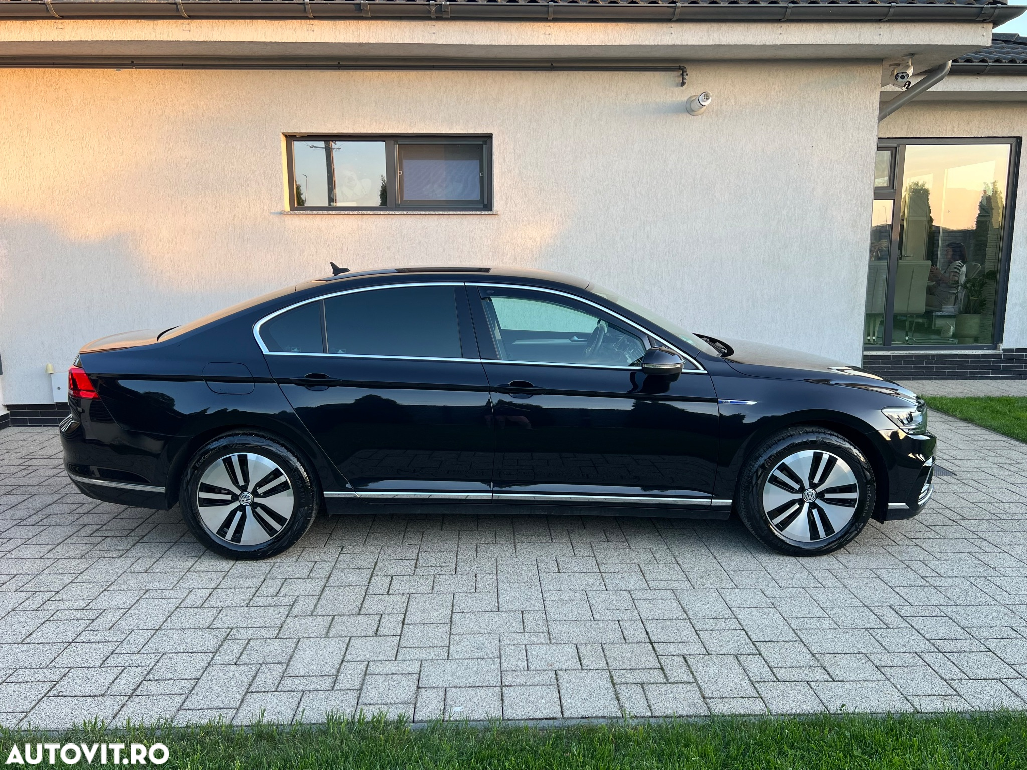 Volkswagen Passat 1.5 TSI DSG PHEV Elegance - 4