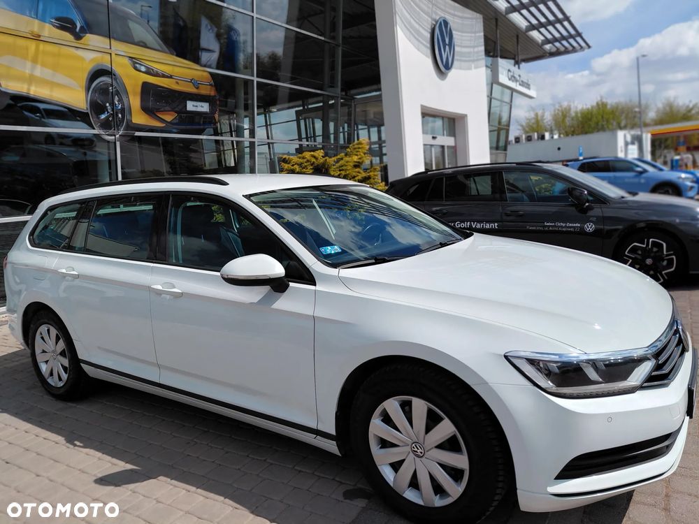 Volkswagen Passat 1.4 TSI BMT Trendline - 16