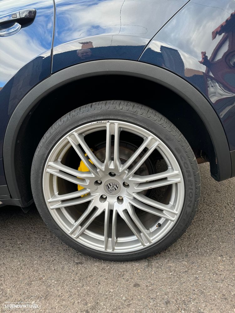 Porsche Cayenne S - 5