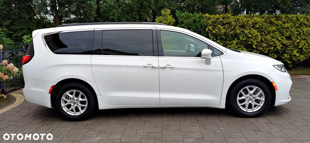 Chrysler Pacifica - 7