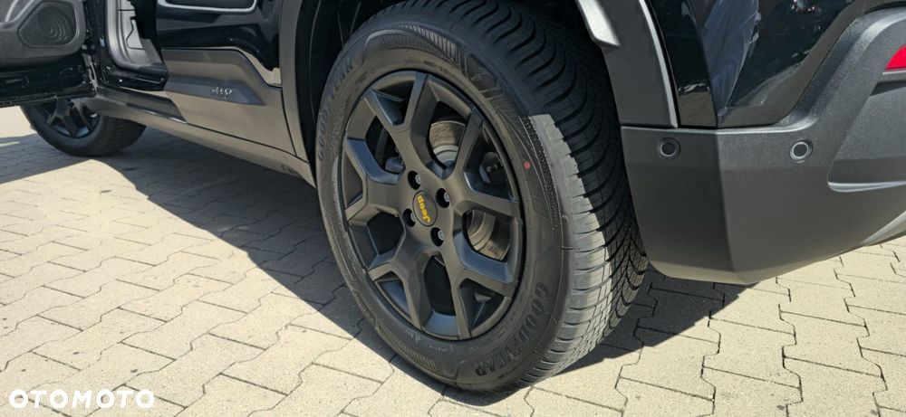 Jeep Avenger 1.2 T3 mHEV The North Face 4xe eDCT6 - 21