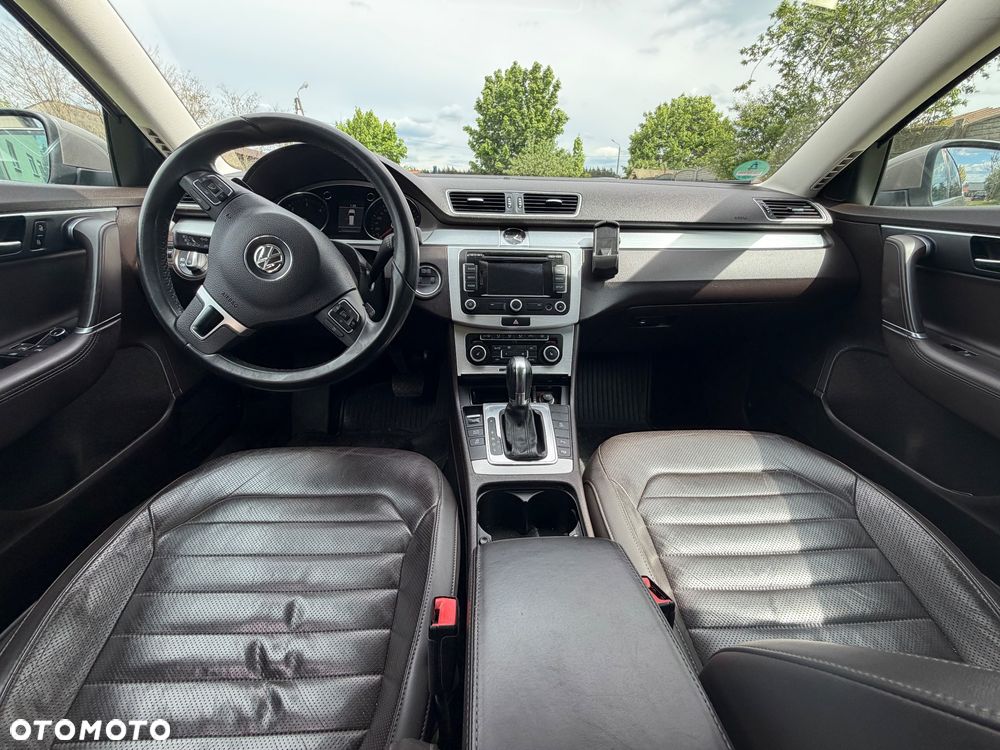 Volkswagen Passat - 6