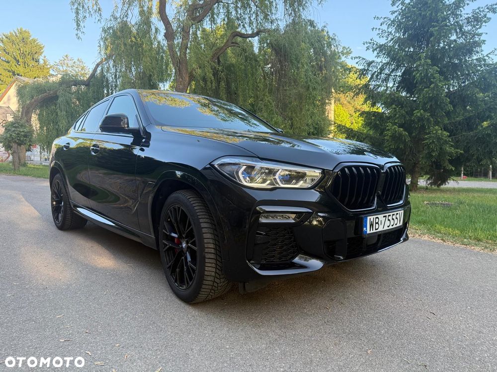 BMW X6 xDrive40d mHEV - 13