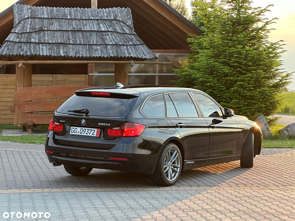 BMW Seria 3 320d xDrive DPF Edition Exclusive - 19