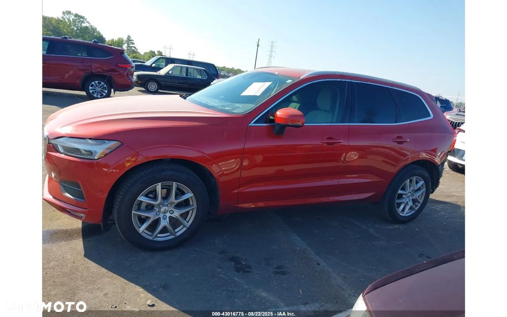Volvo XC 60 T5 AWD Momentum - 4