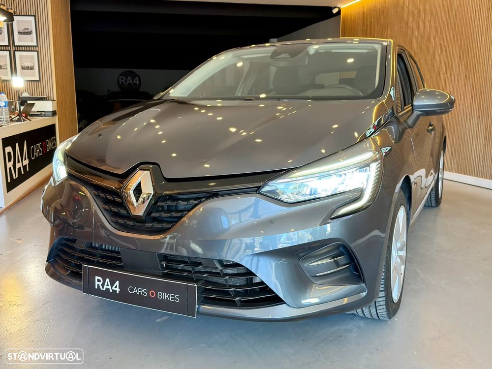 Renault Clio 1.6 E-Tech Edition One - 24
