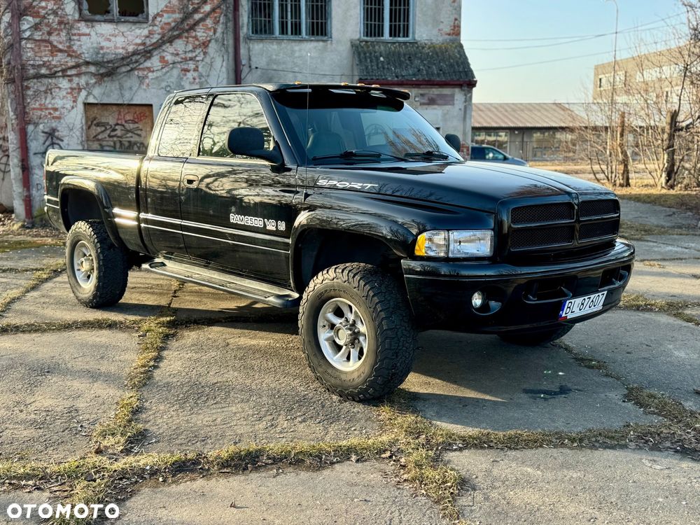 Dodge RAM 8.0 V10 - 1