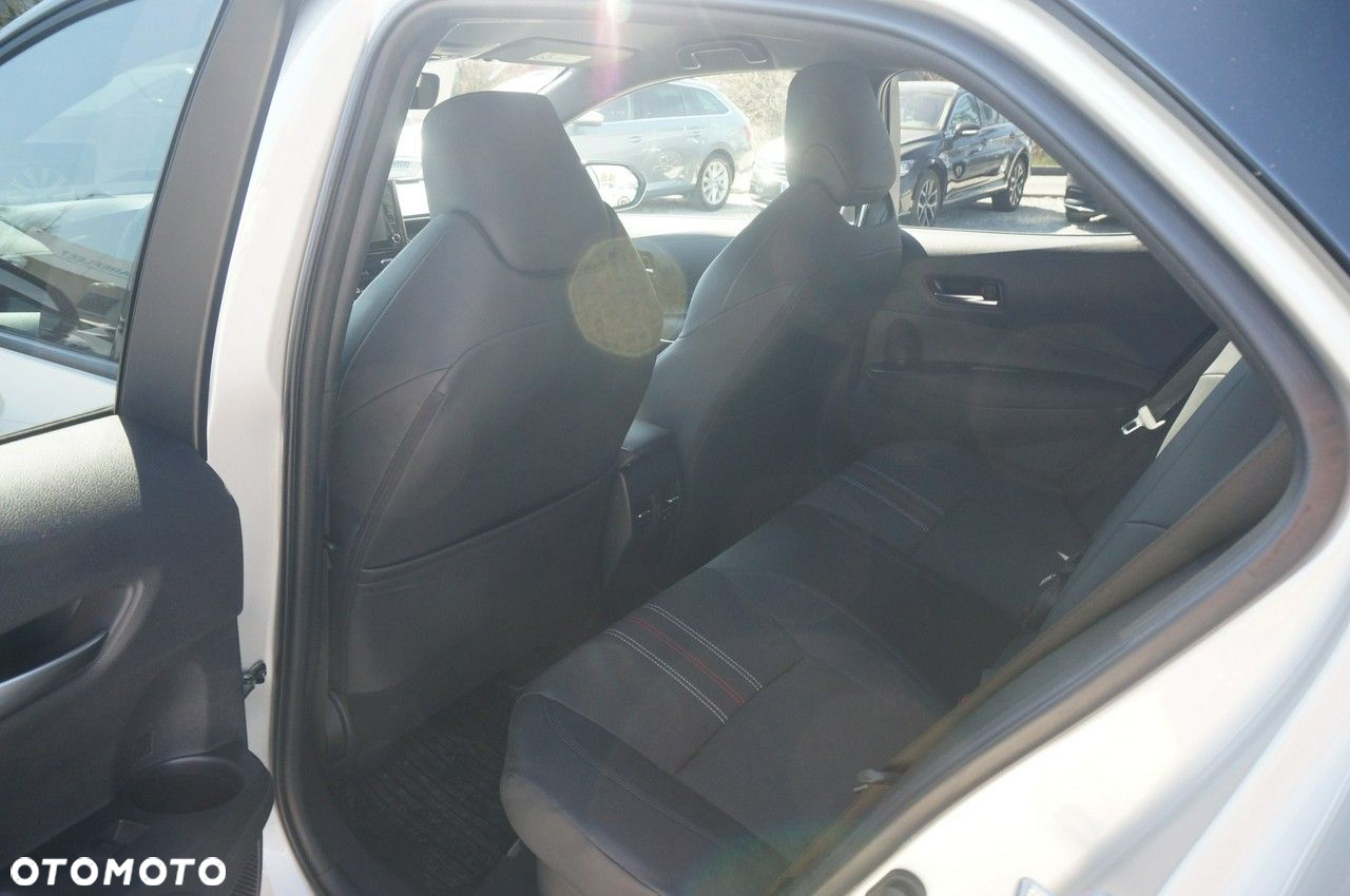 Toyota Corolla - 24