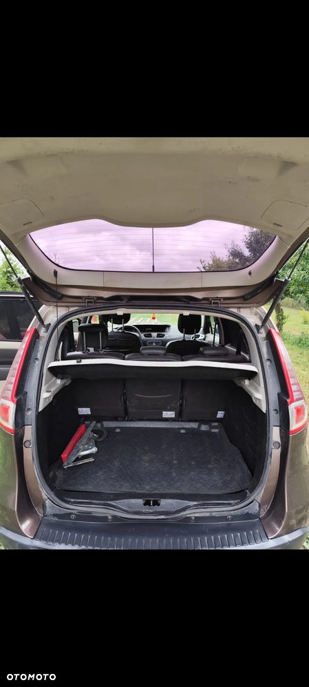Renault Scenic - 8