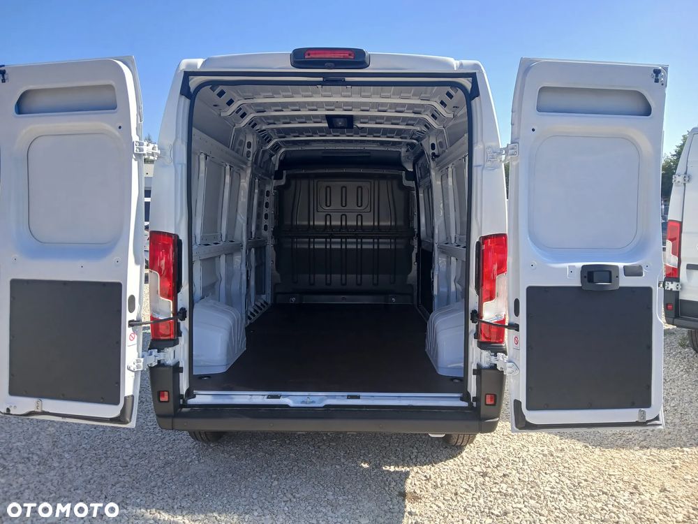Toyota PROACE MAX Van z zabudową izotermiczną. - 17