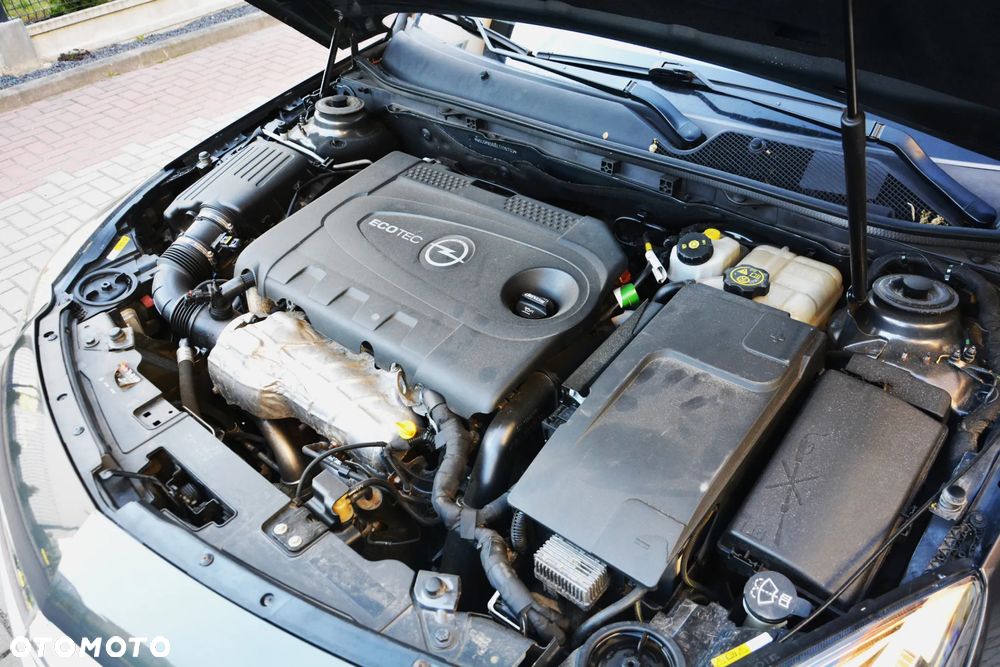 Opel Insignia - 16