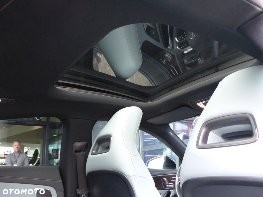 Mercedes-Benz CLA 200 AMG Line 7G-DCT - 25
