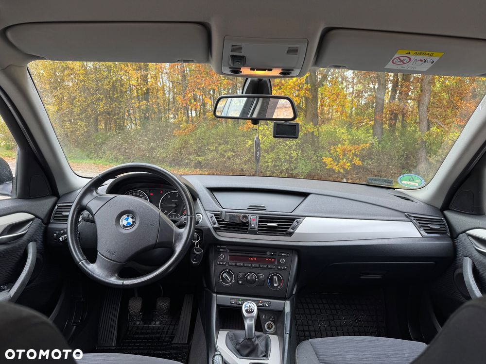 BMW X1 xDrive18d - 16