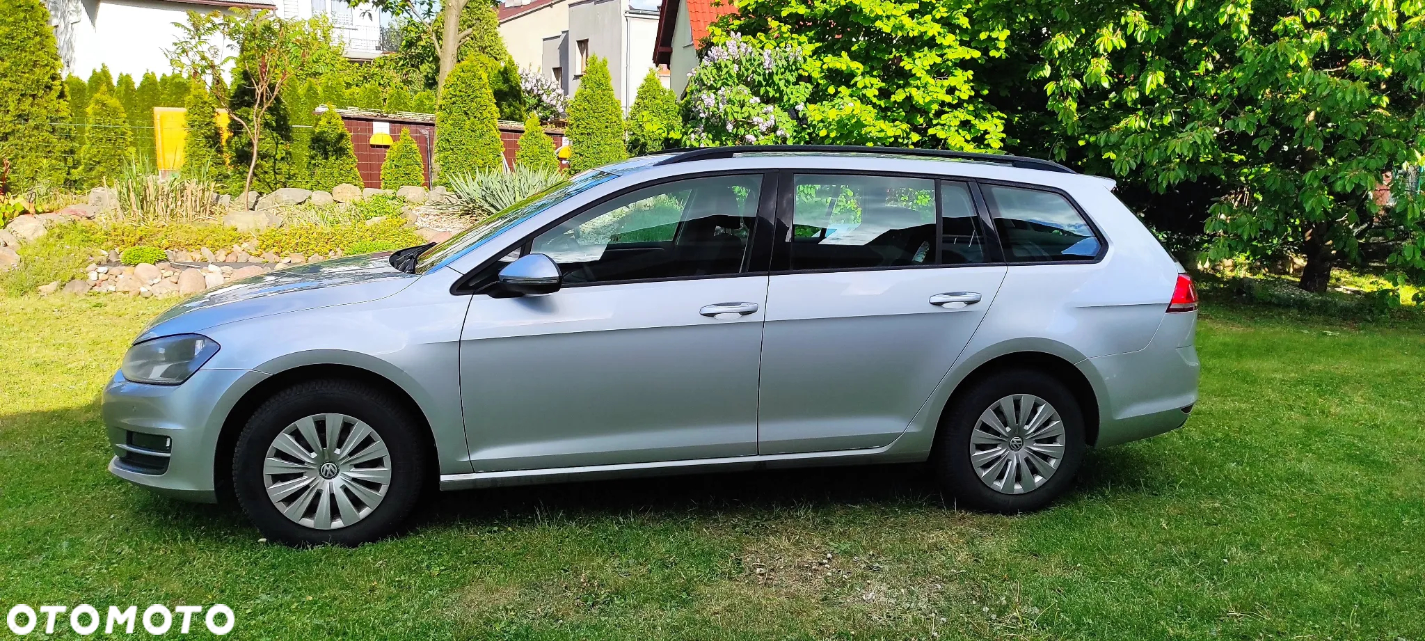 Volkswagen Golf VI 1.6 TDI Comfortline DSG - 4